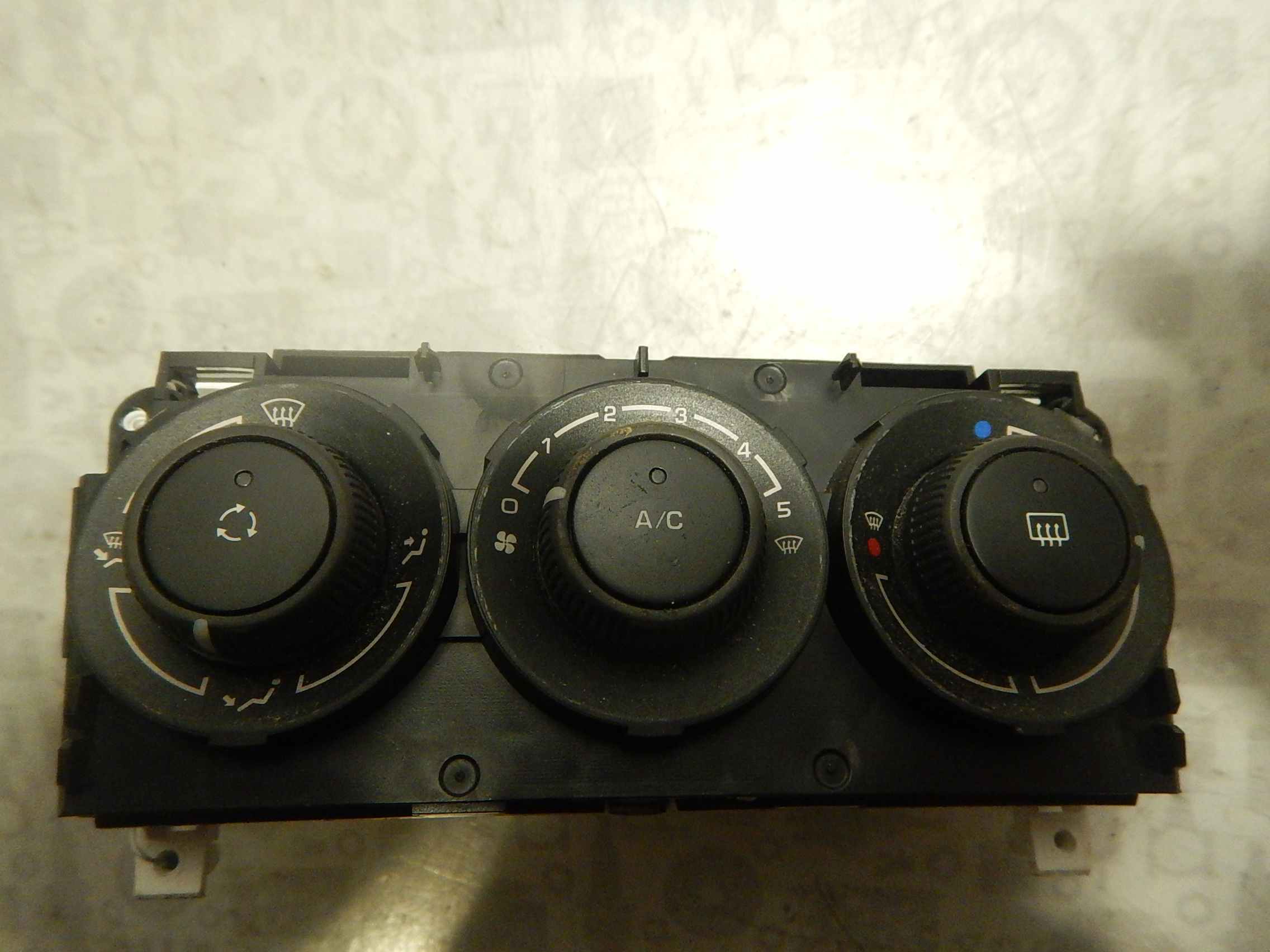 Блок управления климат-контроля Peugeot 308 (2007-2015)